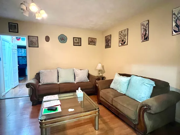 688 Rogers Avenue image 4 of 13