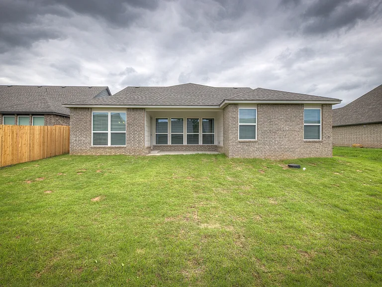 3710 S 13th Pl — Photo 31