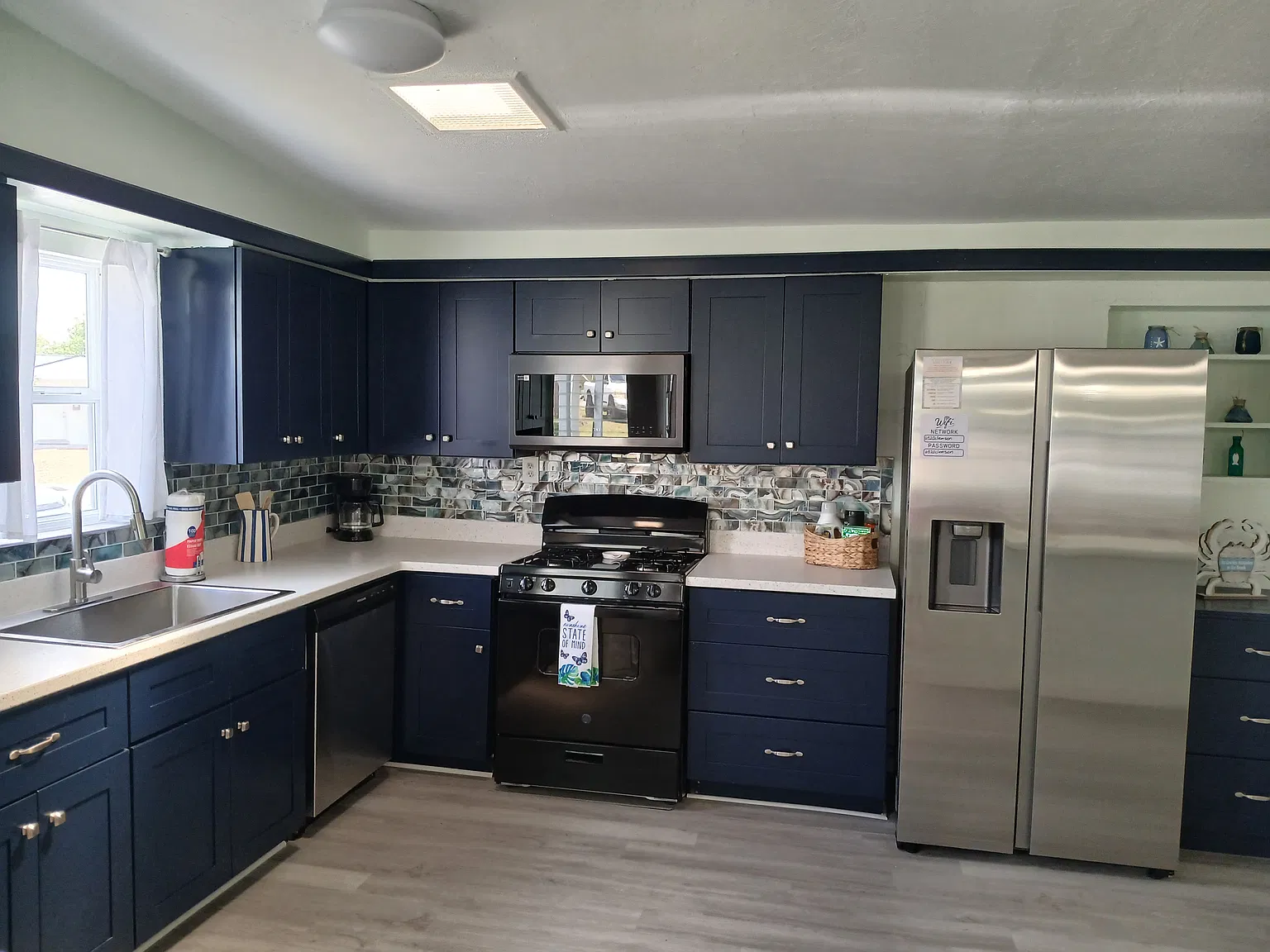 4 bed, 2000 sqft, $3,200 — Photo 2