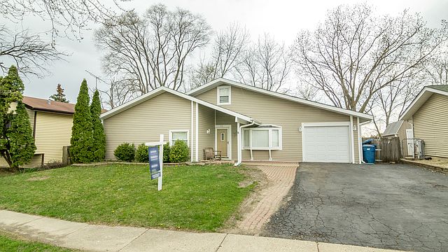 1st image of 5416 Redford Ln