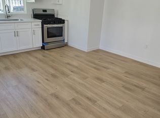 1040 1/4 E 43rd St, Los Angeles, CA 90011