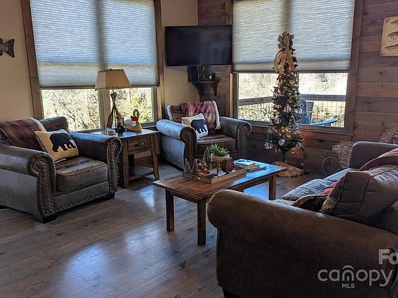 4th image of 19 Santa Rosa Dr #6