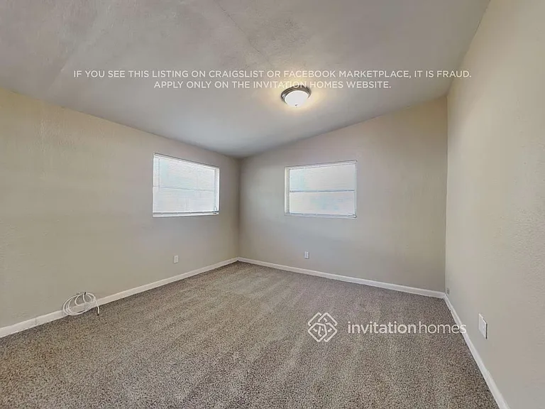2209 Curtis Dr S — Photo 11