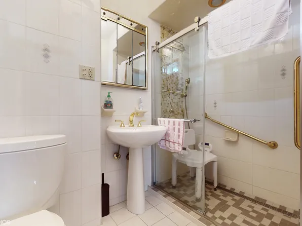 3851 Laurel Avenue image 21 of 23