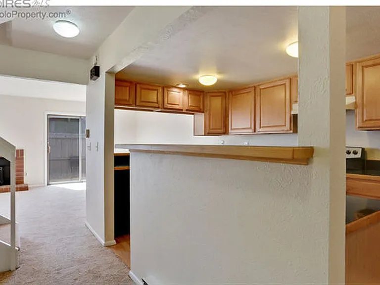 3186 Westwood Ct — Photo 4