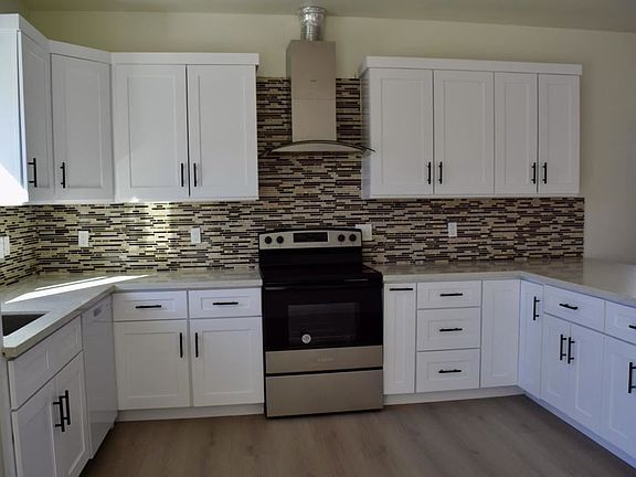 3rd image of 13855 La Mesa Dr