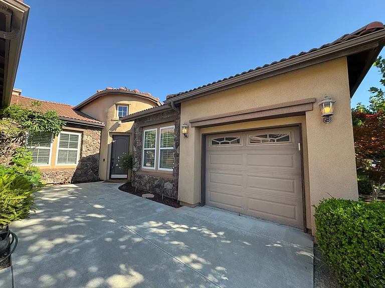 4133 N Morro Bay — Photo 2