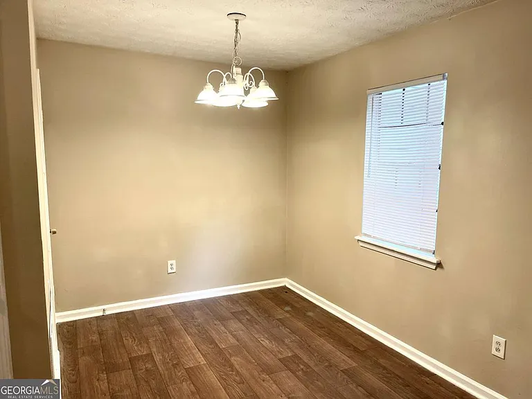 145 Meadowbrook Ct #C — Photo 7