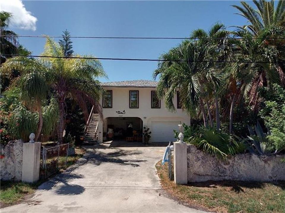2nd image of 8026 Porpoise Dr