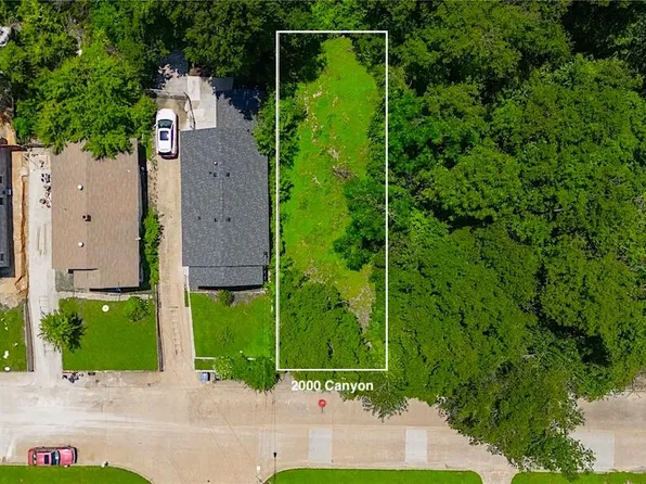 2000 Canyon St, Dallas, TX 75203