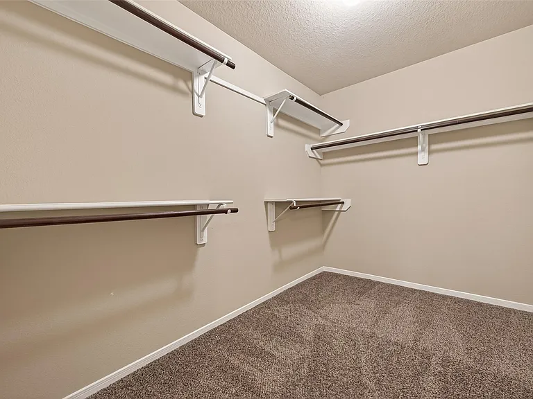 19710 Twin Canyon Ct — Photo 31