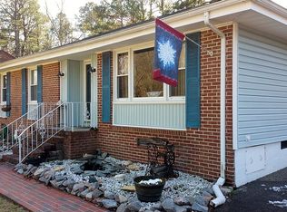 311 Brookedge Dr, Colonial Heights, VA 23834