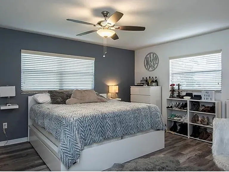 6150 Gulfport Blvd S #101 — Photo 3