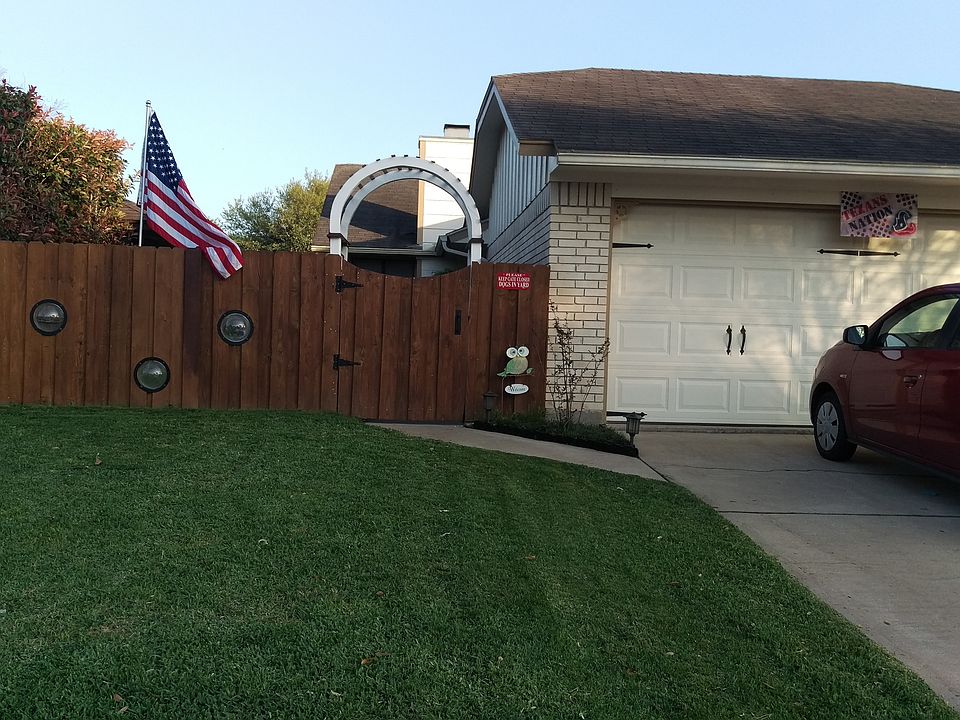 1st image of 111 Cabana Dr