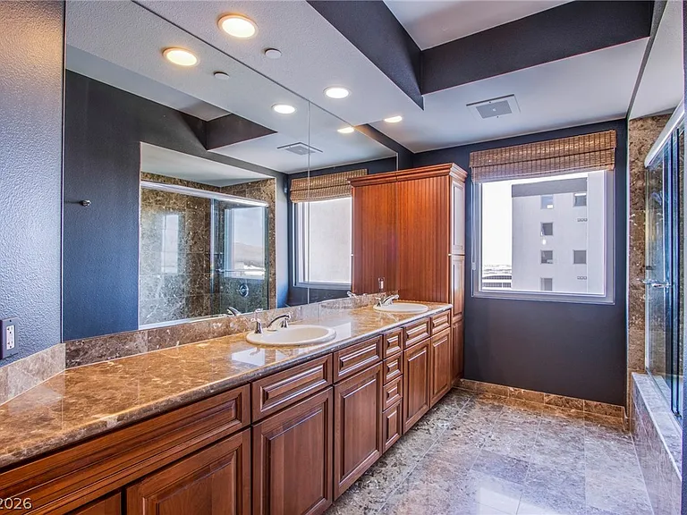 360 E Desert Inn Rd #1008 — Photo 28