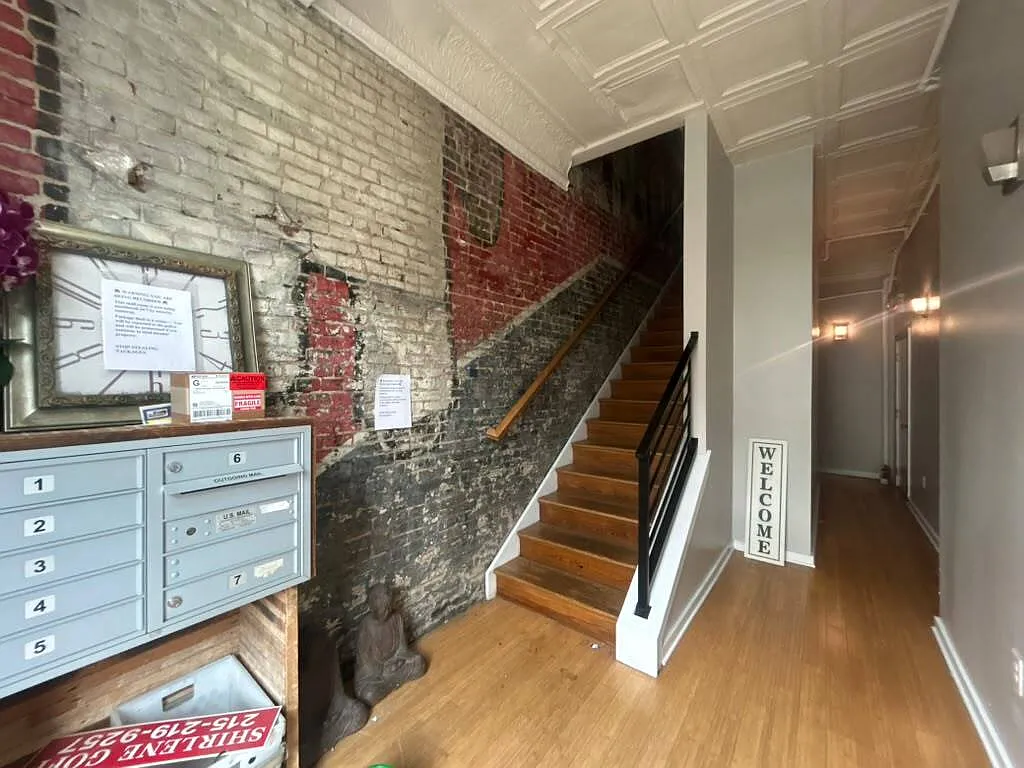 2 bed, 900 sqft, $1,390 — Photo 3