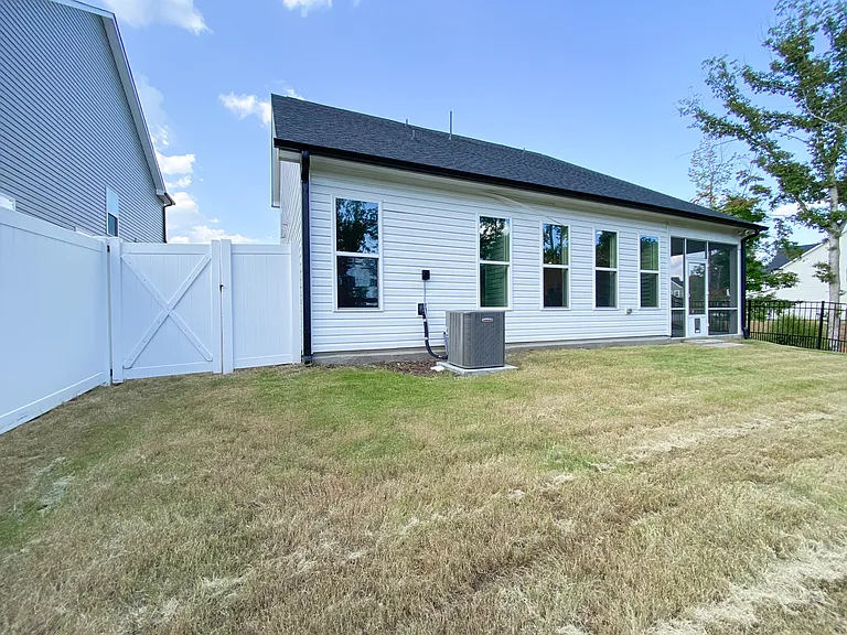 412 Highland Forest Dr — Photo 18