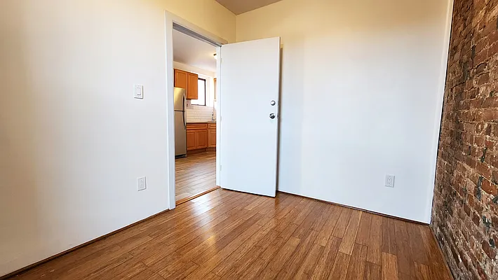 Rented by Voro New York | media 11