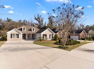 5664 Burnside Cir, Tallahassee, FL 32312