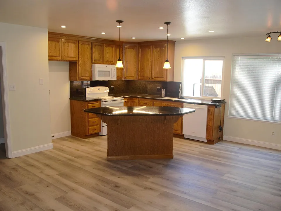 1706 Newburgh Ct