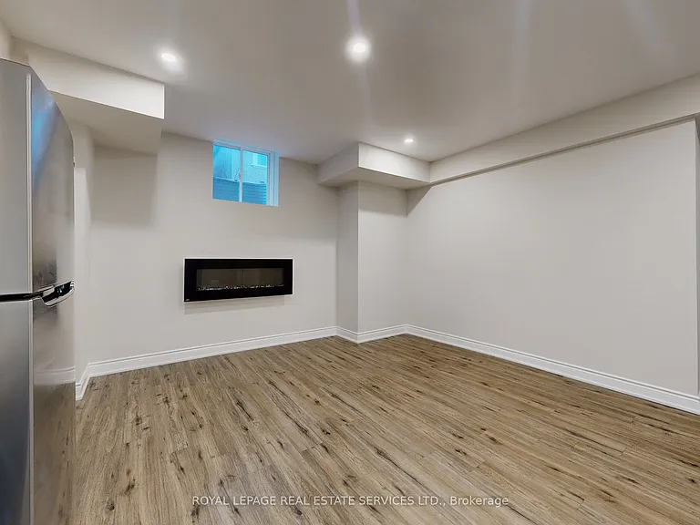 3359 Post Rd #BASEMENT — Photo 3