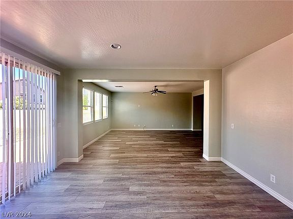 3rd image of 256 Garden Trellis Ct