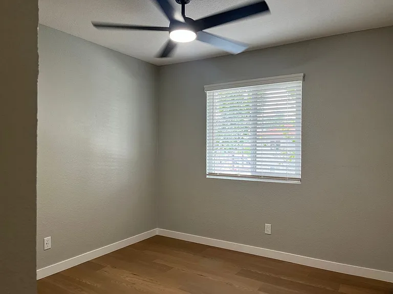 Corona Pointe Resort — Photo 135