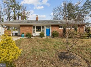 7433 Bath St, Springfield, VA 22150