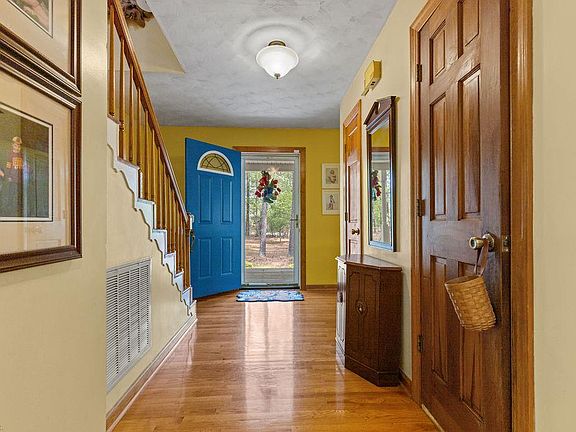 3rd image of 609 Murphys Mill Rd