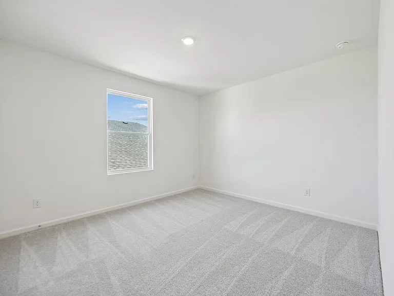 14200 Donahue St — Photo 6