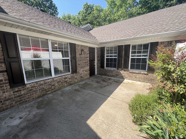 800 Browns Ln #L2, Gallatin, TN 37066