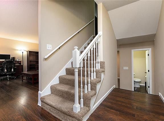 3rd image of 6523 NW Melody Ln E