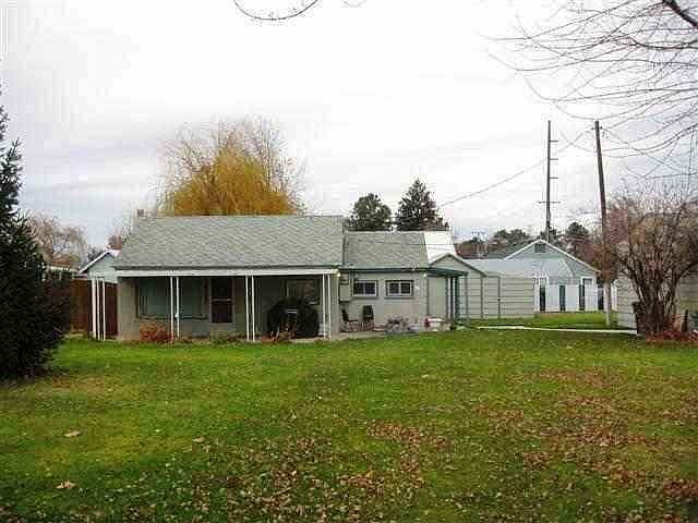 1st image of 3706 W Hood Ave