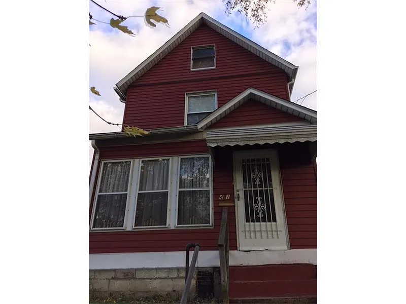 411 Fruit Ave photo 1