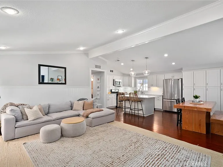 2273 Columbia Dr — Photo 12