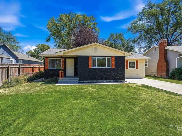526 W Almond St, Nampa, ID 83686