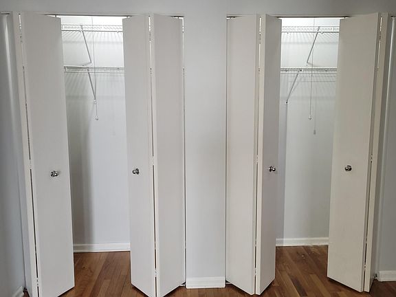 Master bedroom large closet