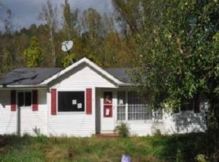 14 Dixon St, Coalton, OH 45621