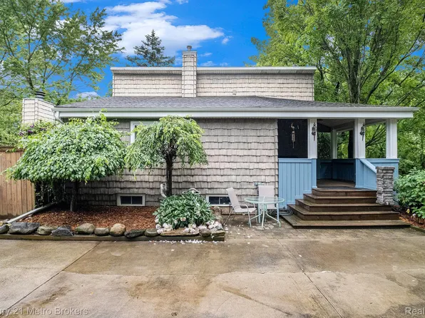 6428 W Court St, Flint, MI 48532