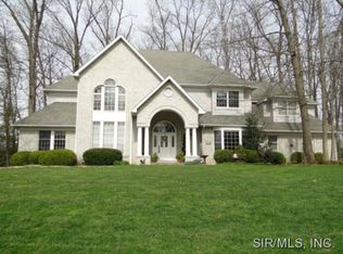 9 Eighth Green Ct, Belleville, IL