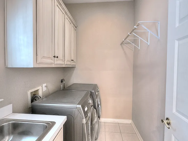 3631 Amber Hills Dr — Photo 15