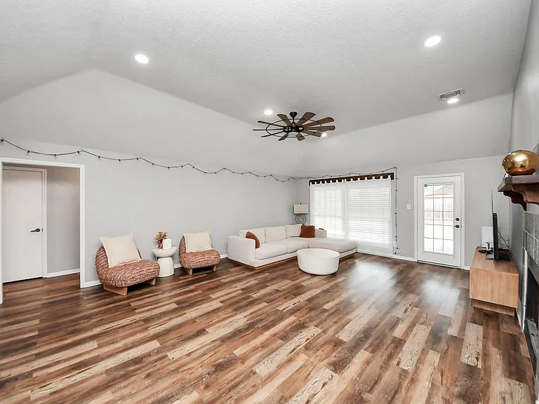20923 Moor Lily Ct — Photo 10