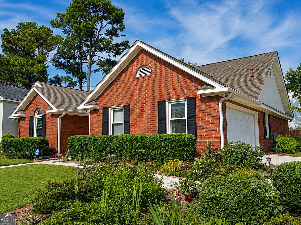 1st image of 2955 Hillcreek Dr
