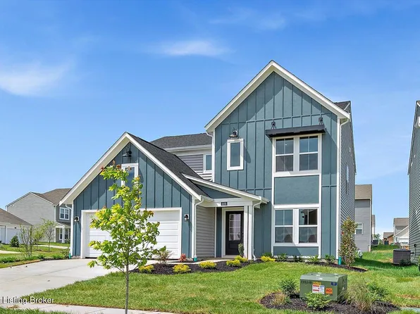 8801 Legendary Ln, Louisville, KY 40229