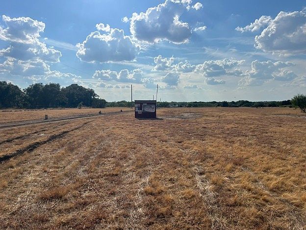 1st image of 4092 County Road 192