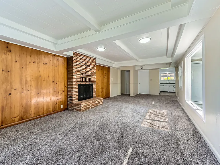6754 SE Alder Pl — Photo 11