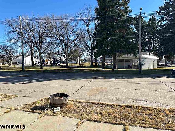 2nd image of 309 W Franklin St