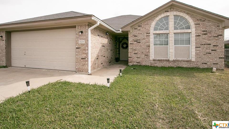 1st image of 3808 Fabianna Dr