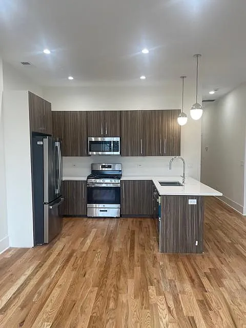 2 bed, 1228 sqft, $3,150 — Photo 3