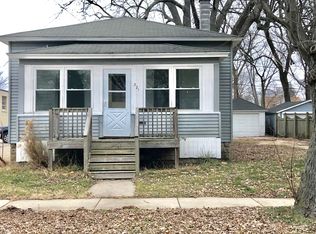 321 W 13th St, Holland, MI 49423